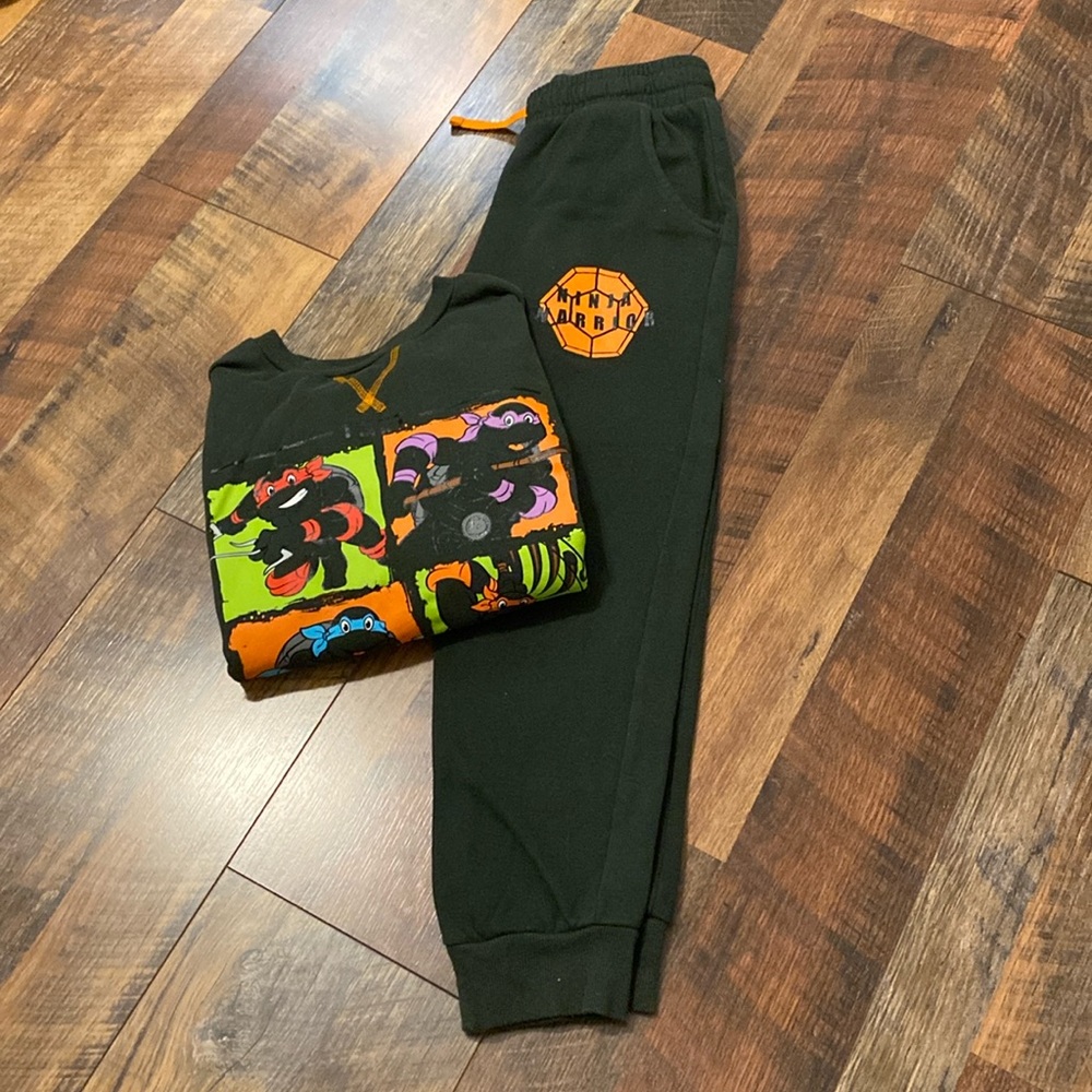 Boys Ninja Turtles Sweatsuit Jogger Sweatshirt Set Size 8